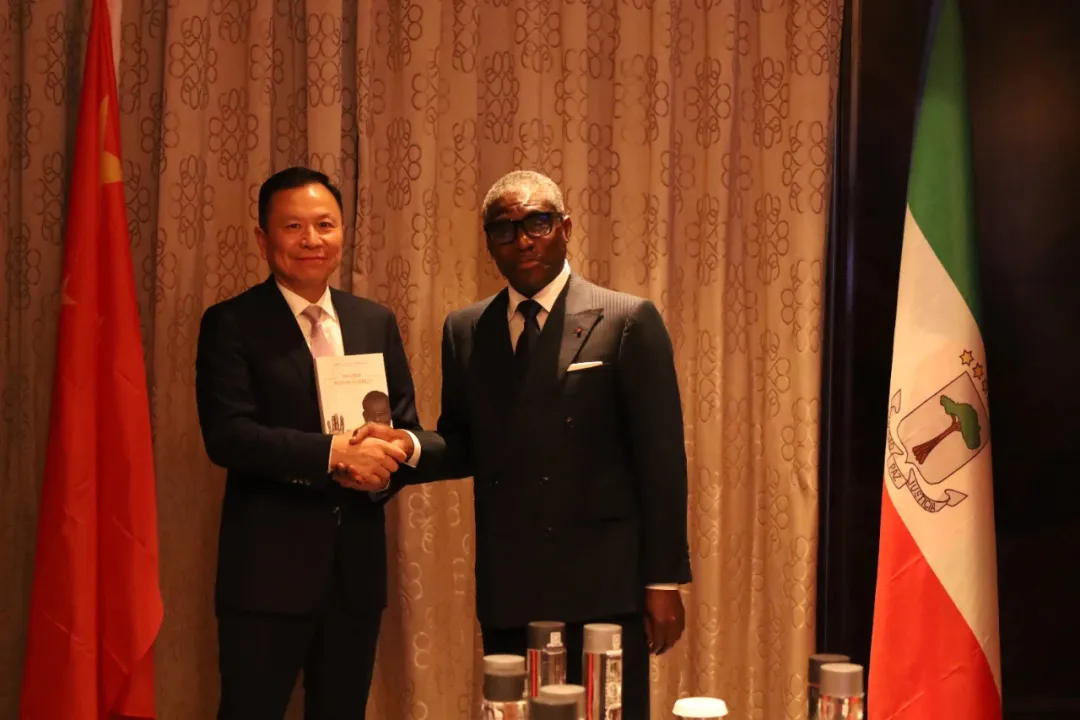 赤道几内亚共和国访华代表与bv伟德国际1946股份深入探讨产业协同发展